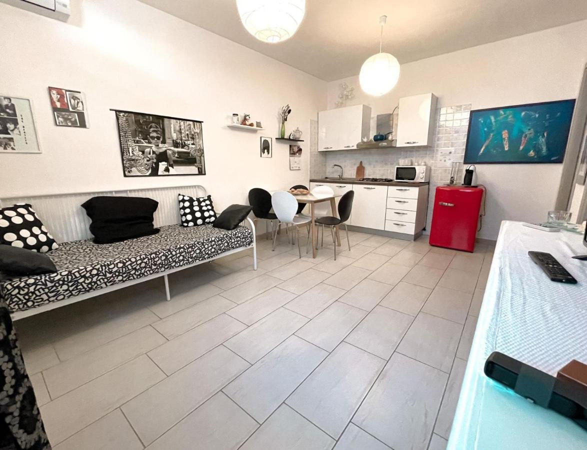Apartmán Red Ginger Oristano Exteriér fotografie